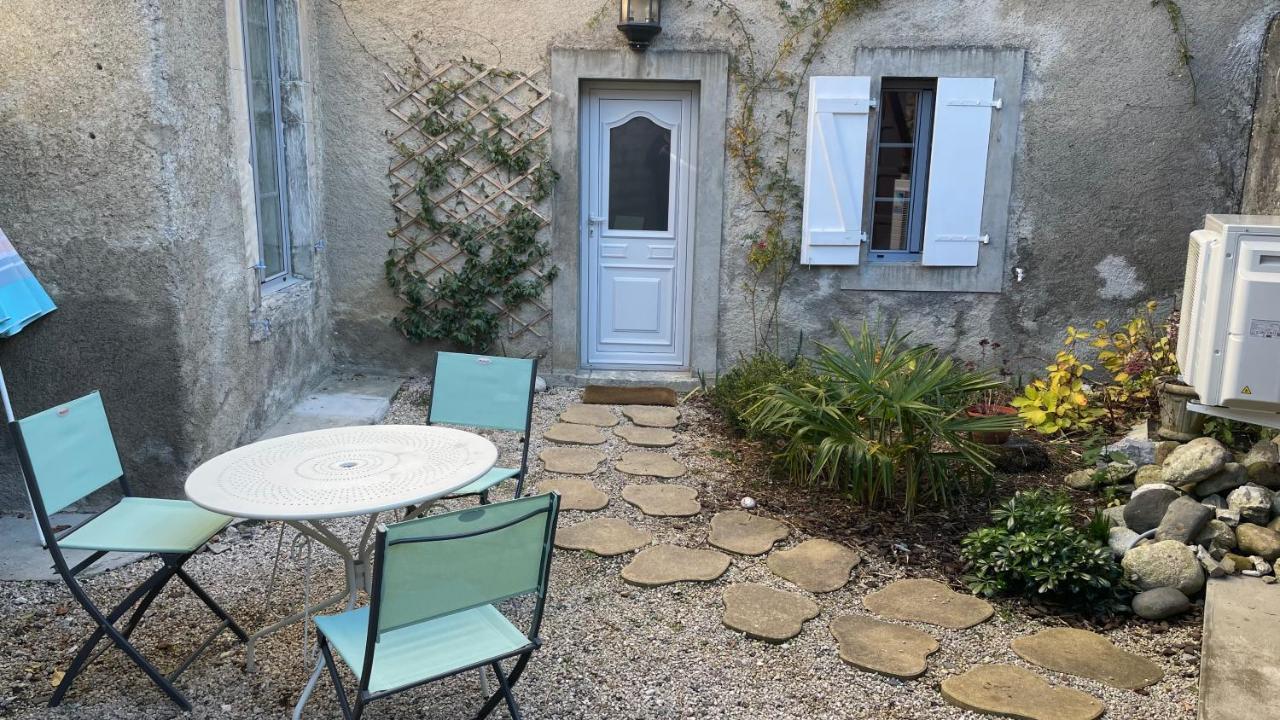 Apartament Gite Le Layris Campan Zewnętrze zdjęcie